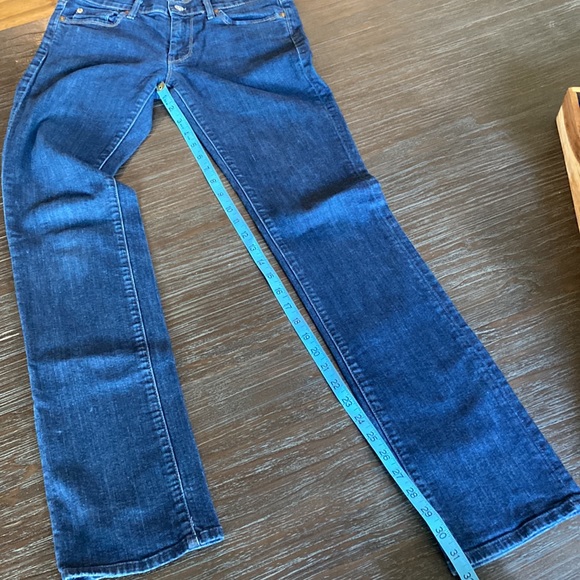 7 for all mankind straight leg jeans in blue denim. size 28 with lots of stretch - Picture 10 of 10
